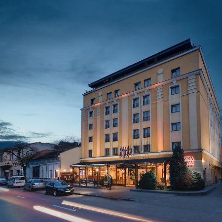 Hotel Opera Plaza Kaloşvar Dış mekan fotoğraf