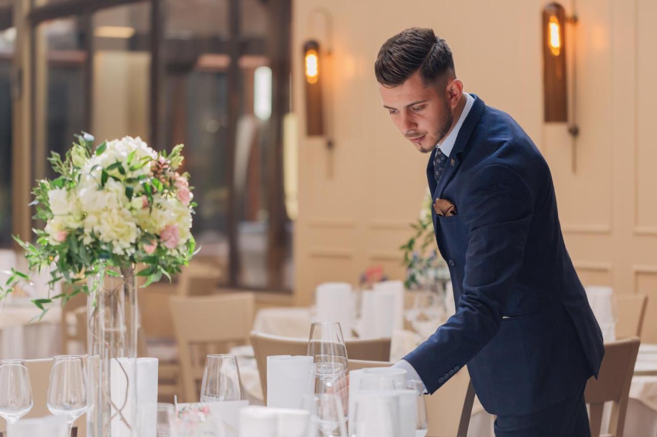 Hotel Opera Plaza Kaloşvar Dış mekan fotoğraf
