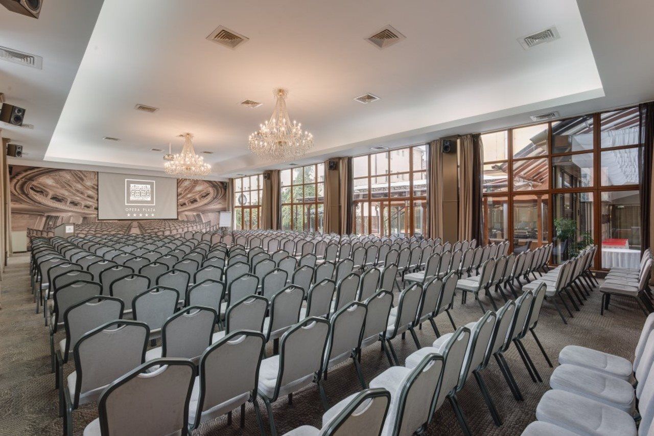 Hotel Opera Plaza Kaloşvar Dış mekan fotoğraf