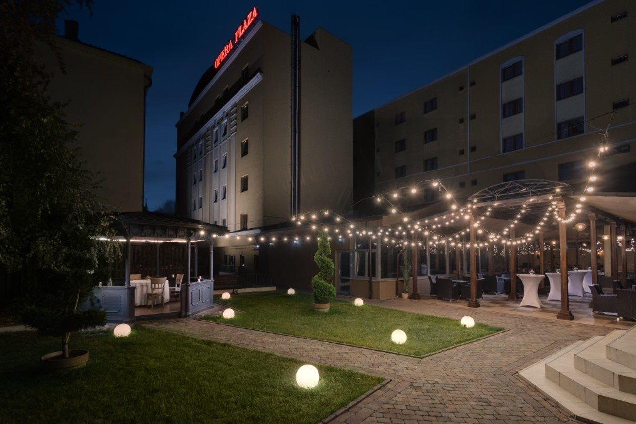 Hotel Opera Plaza Kaloşvar Dış mekan fotoğraf
